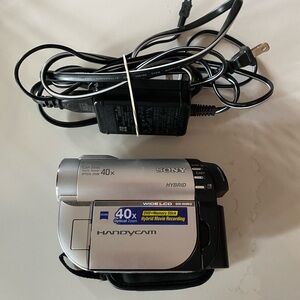 Sony Handycam Hybrid DCR-DVD 610 Zeiss Tested